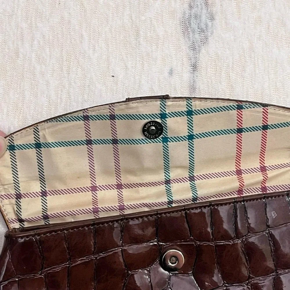 Liz Claiborne Brown Croc Embossed Patent Leather Wristlet Clutch‎ Purse Bag